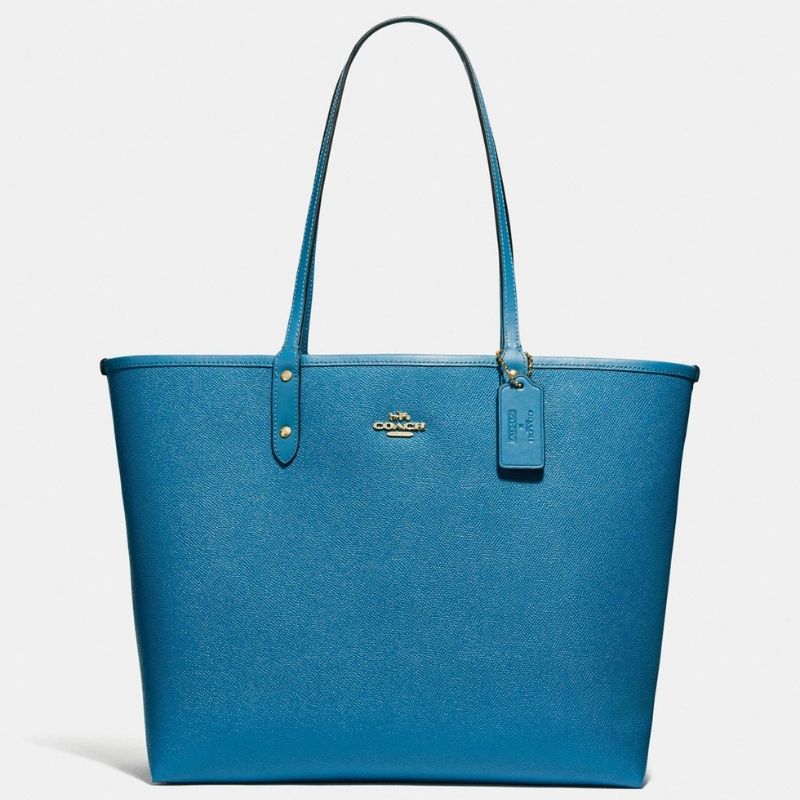 NEW W/tags COACH CITY TOTE- Winter Denim Collection for Sale