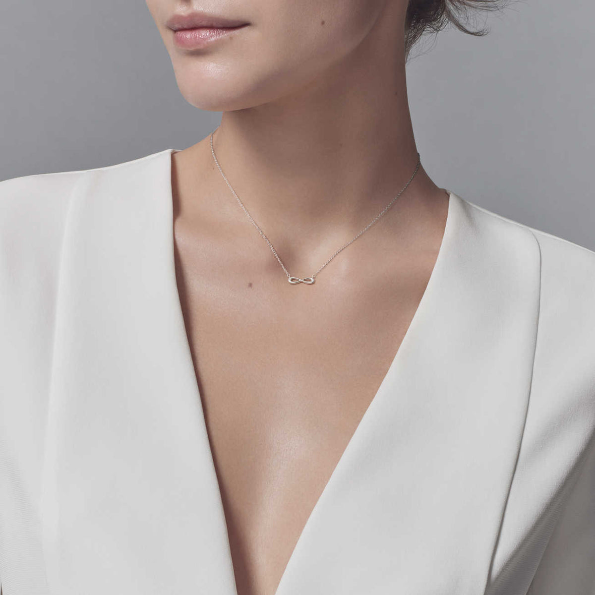 Infinity pendant shop tiffany