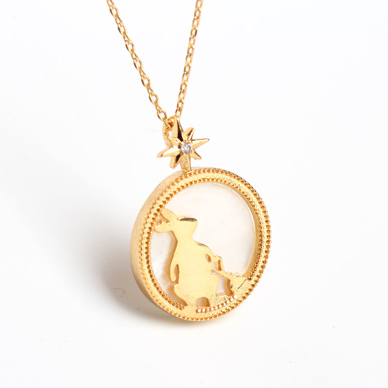 Alice in Wonderland The White Rabbit Necklace