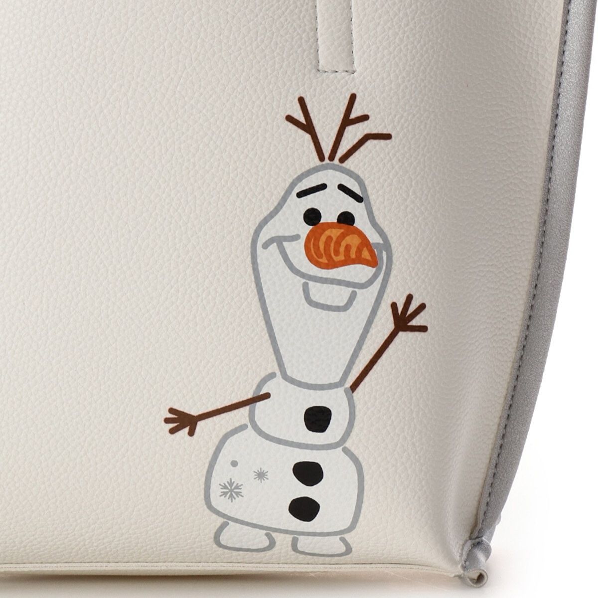 COLORS chouett Frozen Olaf White Tote Seven Season