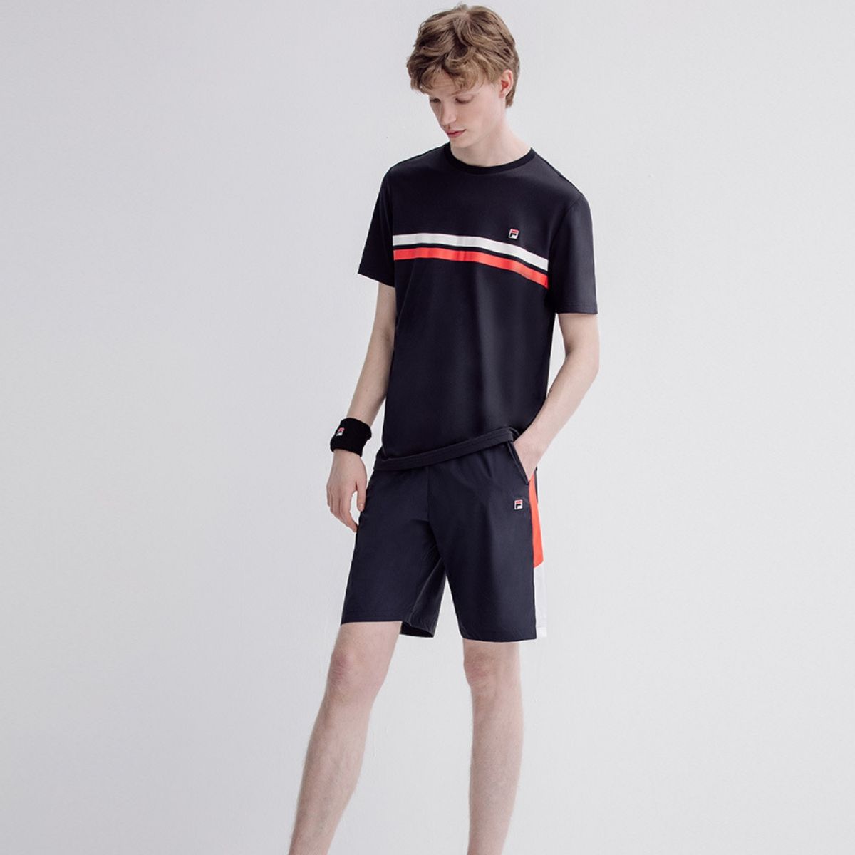 Short tee shirt ensemble store