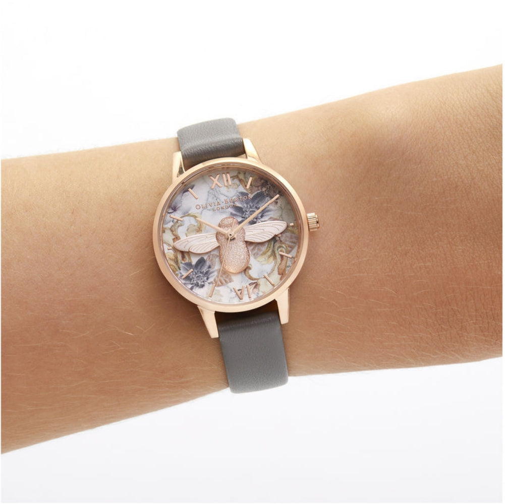 【新品】Olivia Burton 3D Bee パール ピンクゴールドウォッチ 3D Bee Square Dial Midnight and Rose Gold Mesh Watch - Seven