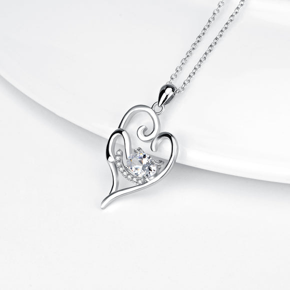 Seven Season Cutie Cat Relaxed Cat Heart Pendant Necklace