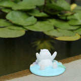 Seven Season Forbidden City Royal Cat Bathing in Hot Spring Smart Phone Stand