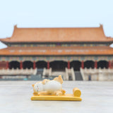 Seven Season Forbidden City Royal Cat Sleeping in Imperial Bed Smart Phone Stand