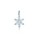 Seven Season Winter Kiss Snowflake Pendant Necklace