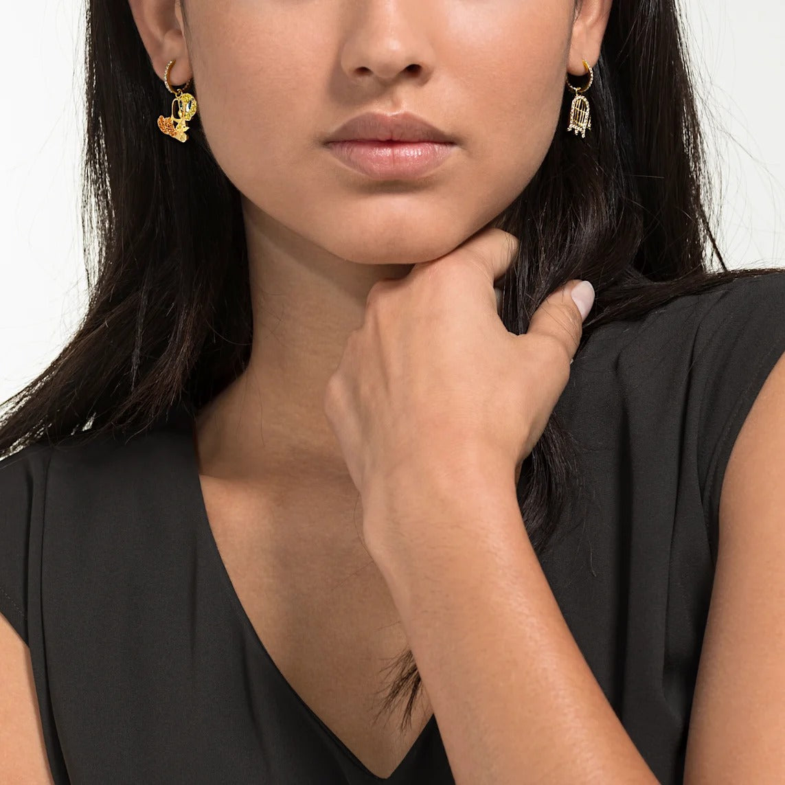 Loney Tunes Tweety Multi Colored Gold Tone Plated Hoop Pierced Earring Seven Season