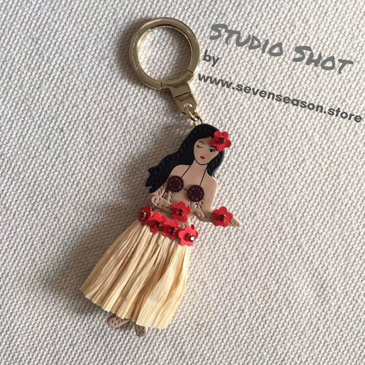 新品 kate spade LEATHER HULA GIRL KEYCHAIN